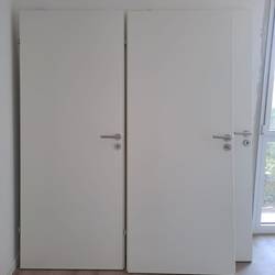 Portes, Portes standards laquées sans performance à recouvrement pour des huisseries de 83 par 204