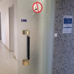 Porte vitrée, deux vantaux